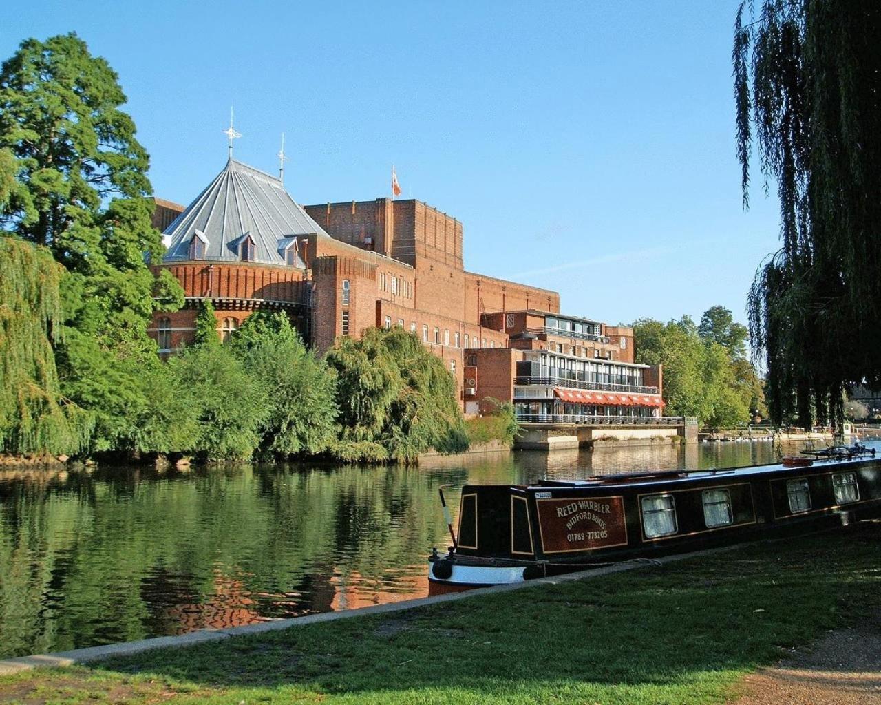 Couette-café Avonpark House 4*